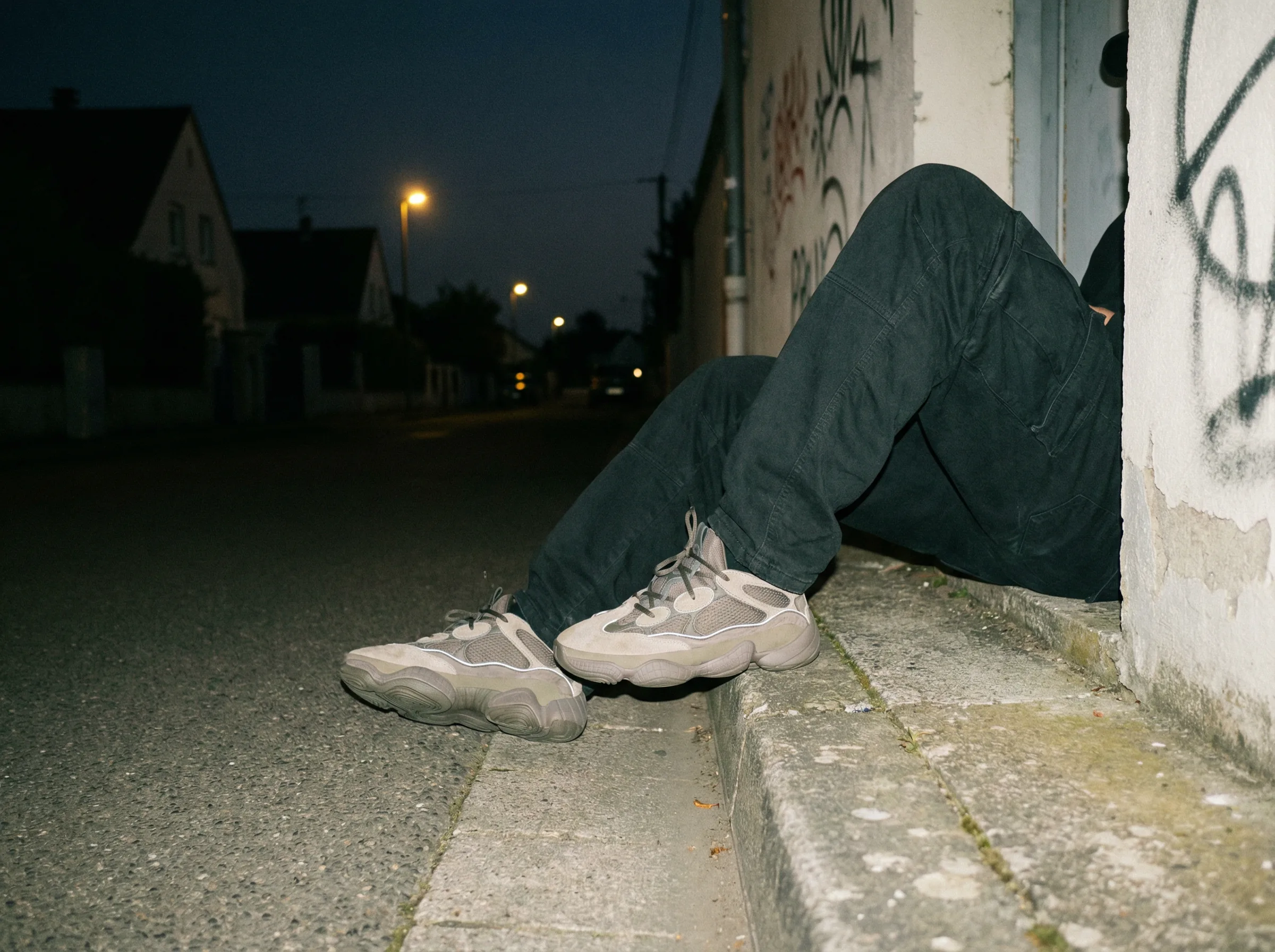 Flash-style lifestyle visual 8
